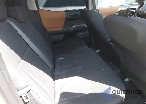 2017 Toyota Tacoma Sr5 V6 z USA, uszkodzony, nr VIN 3TMAZ5CN1HM026355